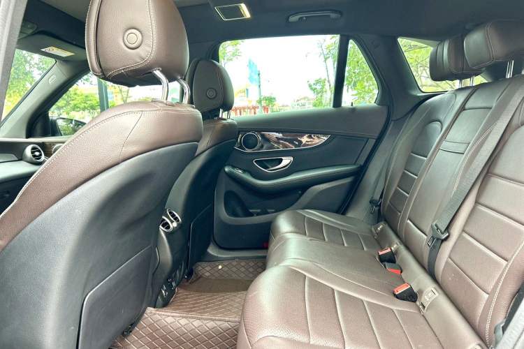 Used Mercedes-Benz GLC 2019 GLC 260 L 4MATIC Dynamic Model Left Rear Seat