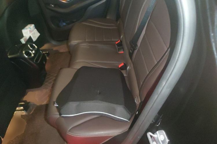 Used Mercedes-Benz GLC 2019 GLC 260 L 4MATIC Dynamic Model Left Rear Seat