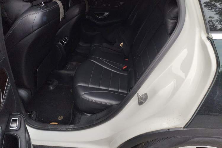 Used Mercedes-Benz GLC 2019 GLC 260 4MATIC Dynamic Edition Left Rear Seat