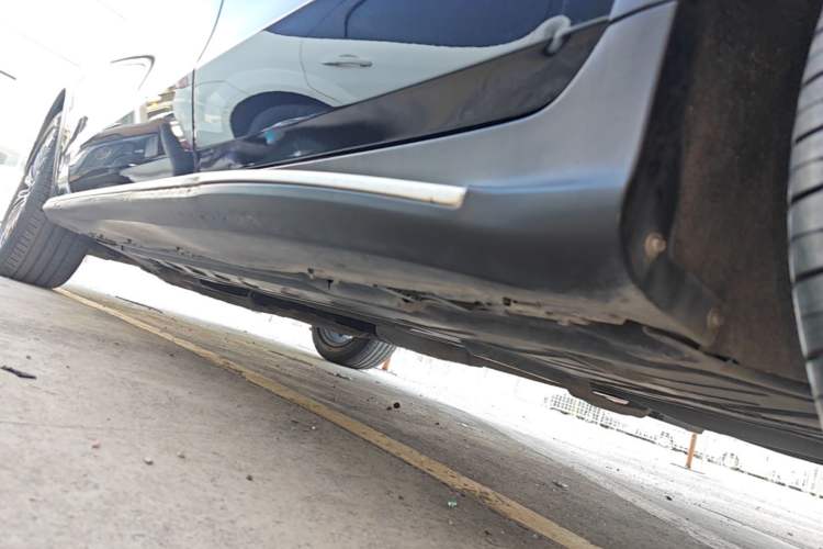 Used Mercedes-Benz GLC 2019 GLC 200 L 4MATIC Left Side Sill
