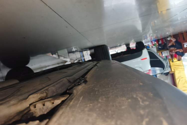 Used Mercedes-Benz GLC 2019 GLC 260 L 4MATIC Dynamic Model Left Side Sill