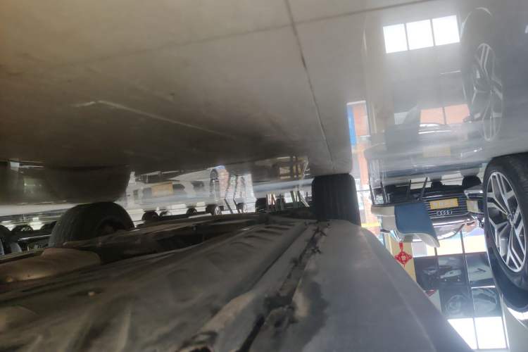 Used Mercedes-Benz GLC 2019 GLC 260 L 4MATIC Dynamic Model Left Side Sill
