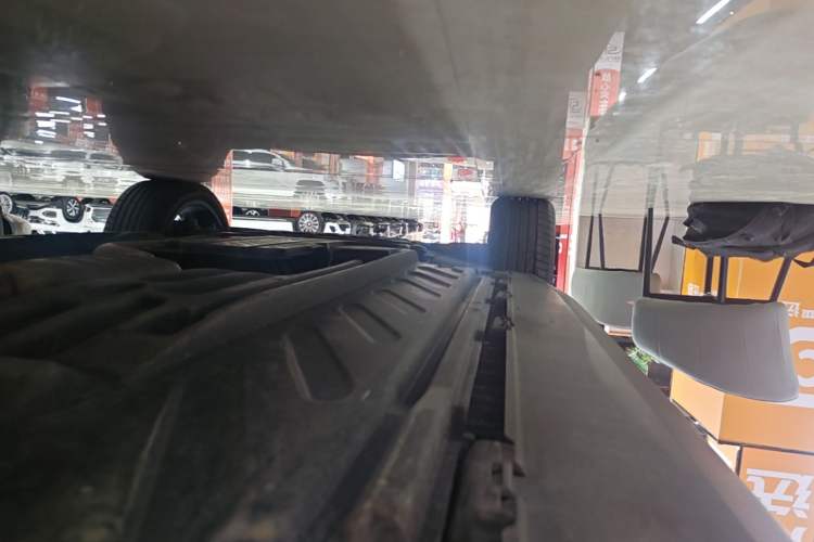 Used Mercedes-Benz GLC 2019 Refreshed GLC 300 L 4MATIC Dynamic Edition Left Side Sill