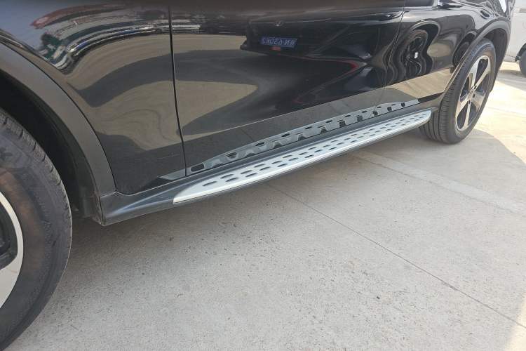 Used Mercedes-Benz GLC 2019 Facelift GLC 260 L 4MATIC Luxury Model Left Side Sill