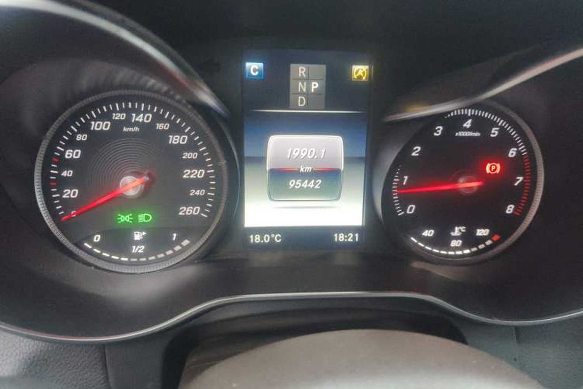 Used Mercedes-Benz GLC 2019 GLC 260 L 4MATIC Luxury Model Odometer Close Up