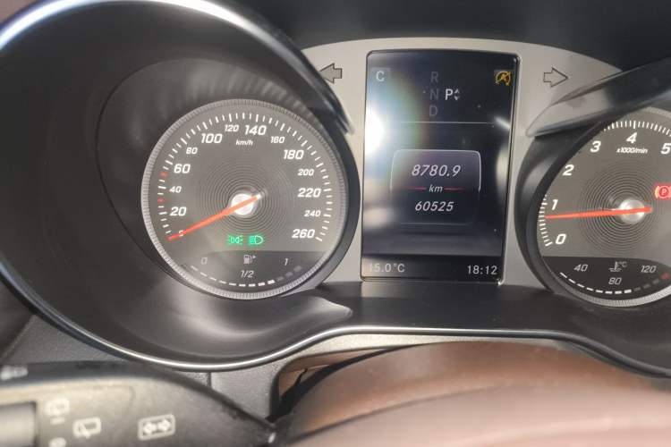Used Mercedes-Benz GLC 2019 Facelift GLC 260 L 4MATIC Luxury Model Odometer Close Up