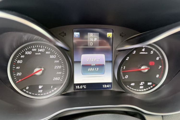 Used Mercedes-Benz GLC 2019 Refreshed GLC 300 L 4MATIC Dynamic Edition Odometer Close Up