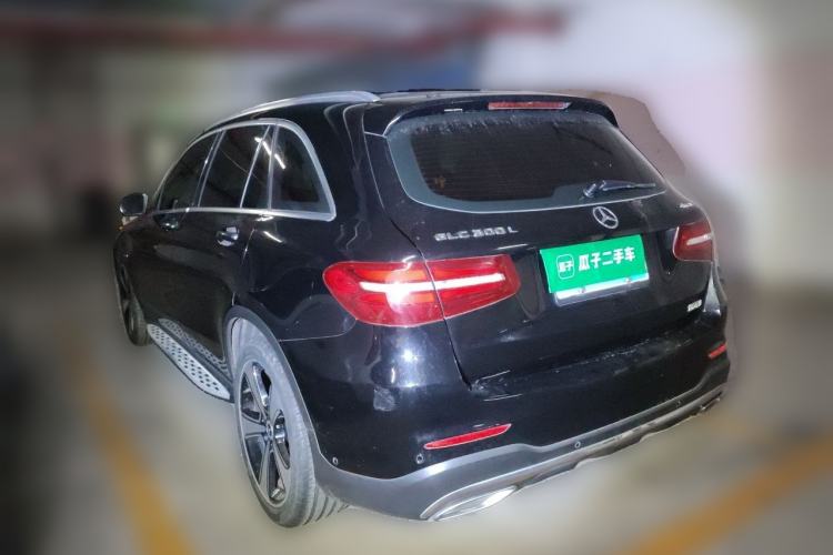 Used Mercedes-Benz GLC 2019 GLC 300 L 4MATIC Dynamic Model Rear Left 45 Deg