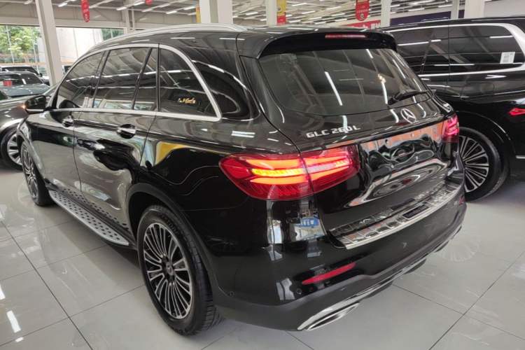 Used Mercedes-Benz GLC 2019 GLC 260 L 4MATIC Dynamic Model Rear Left 45 Deg