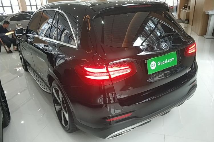Used Mercedes-Benz GLC 2019 GLC 300 L 4MATIC Dynamic Model Rear Left 45 Deg