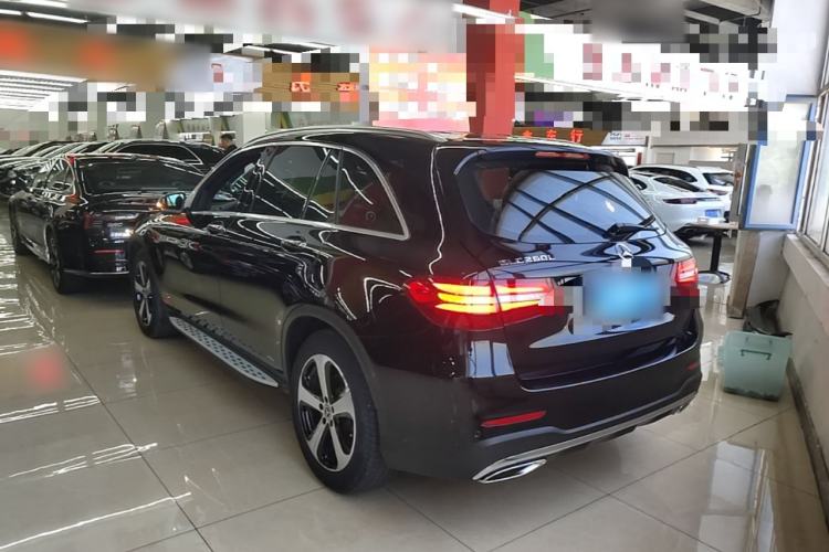 Used Mercedes-Benz GLC 2019 Facelift GLC 260 L 4MATIC Luxury Model Rear Left 45 Deg