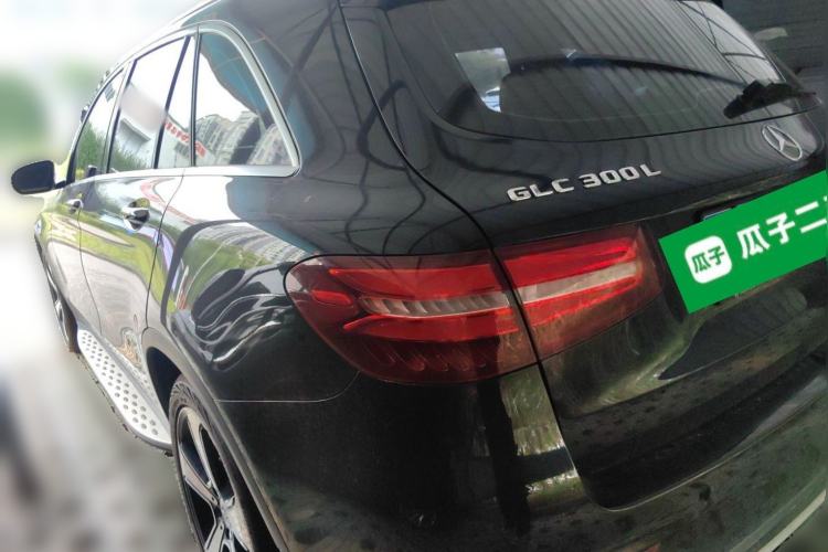 Used Mercedes-Benz GLC 2019 GLC 300 L 4MATIC Dynamic Model Rear Left 45 Deg