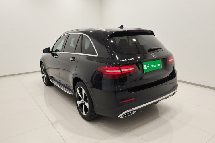 Used Mercedes-Benz GLC 2019 Facelift GLC 260 L 4MATIC Luxury Model Rear Left 45 Deg