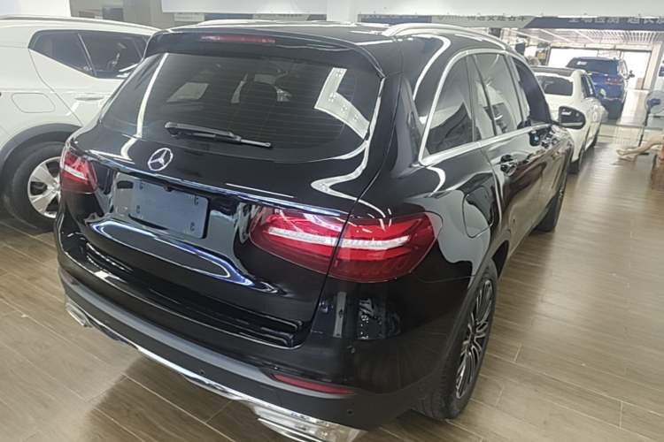 Used Mercedes-Benz GLC 2019 GLC 200 4MATIC Rear Right 45 Deg