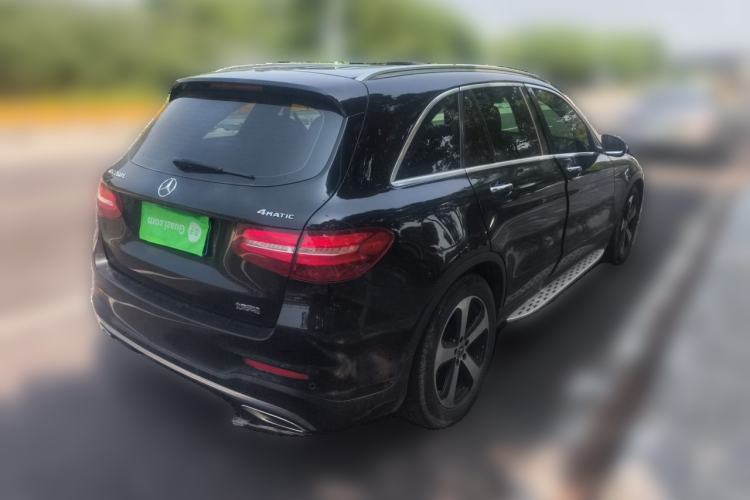 Used Mercedes-Benz GLC 2019 Facelift GLC 260 L 4MATIC Luxury Model Rear Right 45 Deg