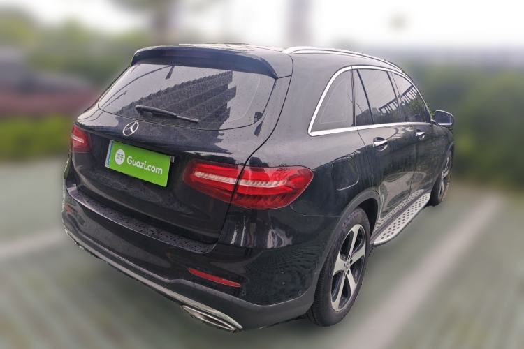 Used Mercedes-Benz GLC 2019 Facelift GLC 260 L 4MATIC Luxury Model Rear Right 45 Deg