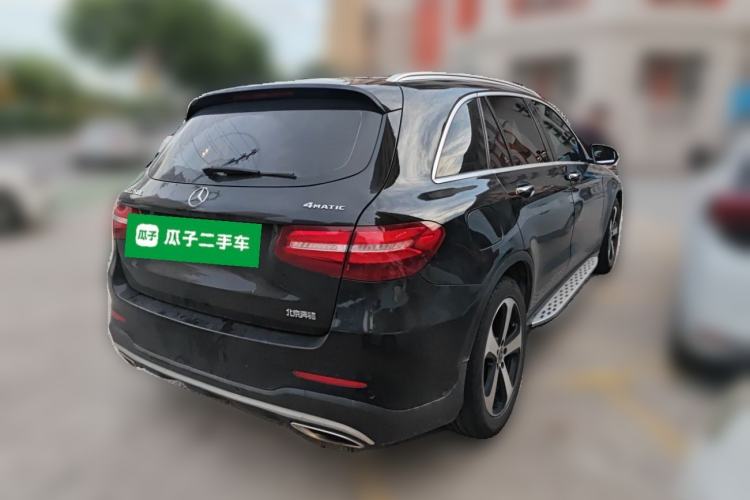Used Mercedes-Benz GLC 2019 Facelift GLC 260 L 4MATIC Luxury Model Rear Right 45 Deg