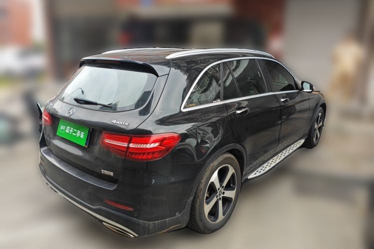 Used Mercedes-Benz GLC 2019 Facelift GLC 260 L 4MATIC Luxury Model Rear Right 45 Deg