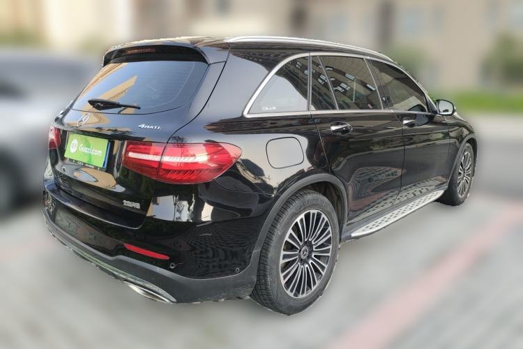 Used Mercedes-Benz GLC 2019 GLC 260 L 4MATIC Dynamic Model Rear Right 45 Deg