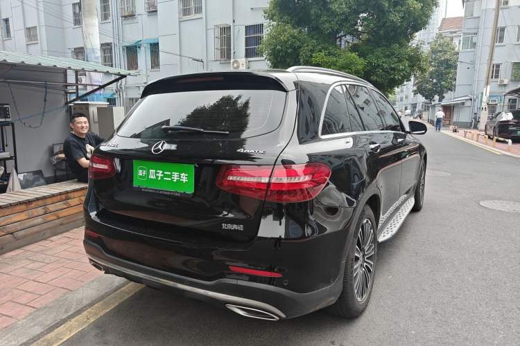Used Mercedes-Benz GLC 2019 GLC 260 L 4MATIC Dynamic Model Rear Right 45 Deg