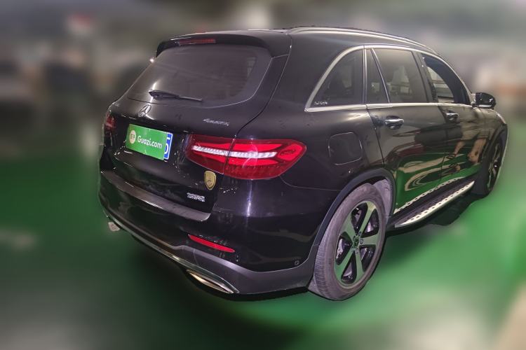 Used Mercedes-Benz GLC 2019 Facelift GLC 260 L 4MATIC Luxury Model Rear Right 45 Deg