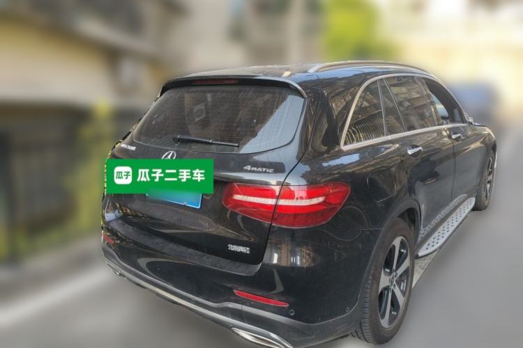 Used Mercedes-Benz GLC 2019 Facelift GLC 260 L 4MATIC Luxury Model Rear Right 45 Deg