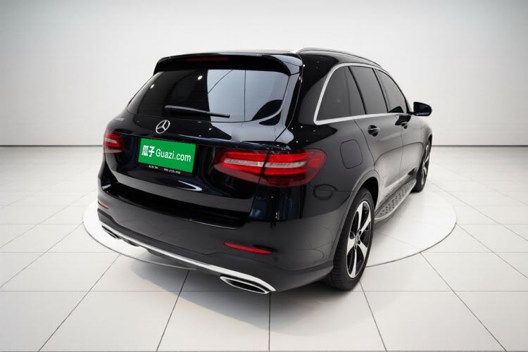 Used Mercedes-Benz GLC 2019 GLC 260 4MATIC Luxury Model Rear Right 45 Deg