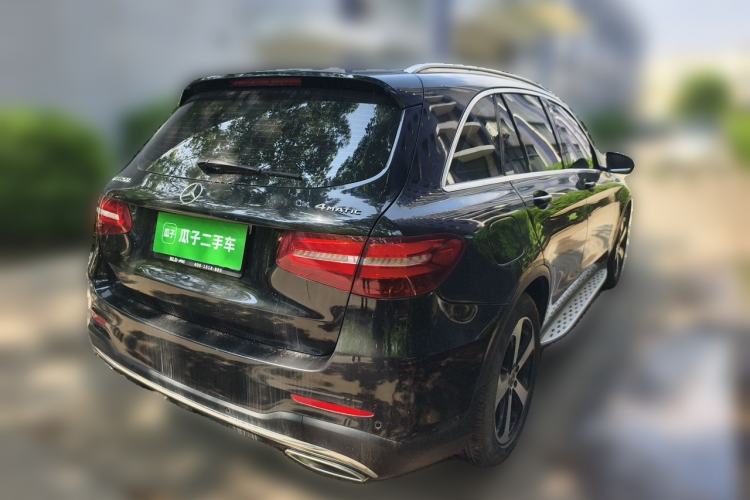 Used Mercedes-Benz GLC 2019 GLC 260 4MATIC Luxury Model Rear Right 45 Deg