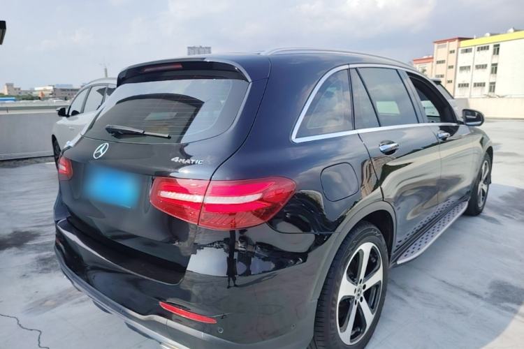 Used Mercedes-Benz GLC 2019 Facelift GLC 260 L 4MATIC Luxury Model Rear Right 45 Deg