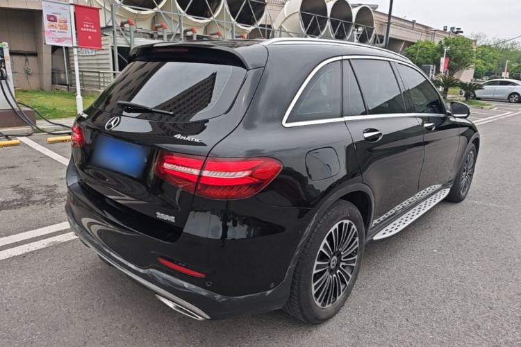Used Mercedes-Benz GLC 2019 GLC 260 L 4MATIC Dynamic Model Rear Right 45 Deg