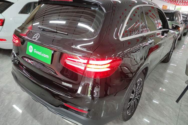Used Mercedes-Benz GLC 2019 GLC 260 L 4MATIC Dynamic Model Rear Right 45 Deg