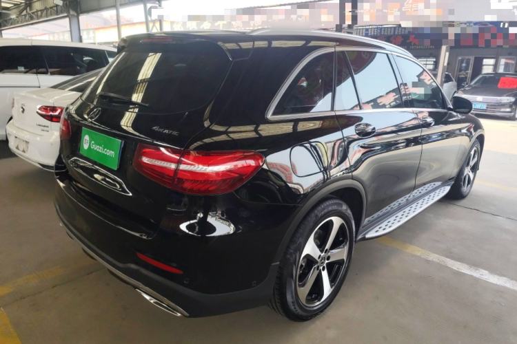 Used Mercedes-Benz GLC 2019 Facelift GLC 260 L 4MATIC Luxury Model Rear Right 45 Deg