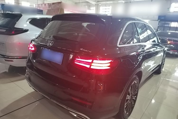 Used Mercedes-Benz GLC 2019 GLC 260 L 4MATIC Dynamic Model Rear Right 45 Deg