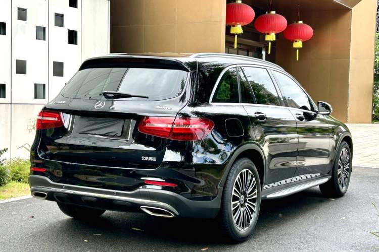 Used Mercedes-Benz GLC 2019 GLC 260 L 4MATIC Dynamic Model Rear Right 45 Deg