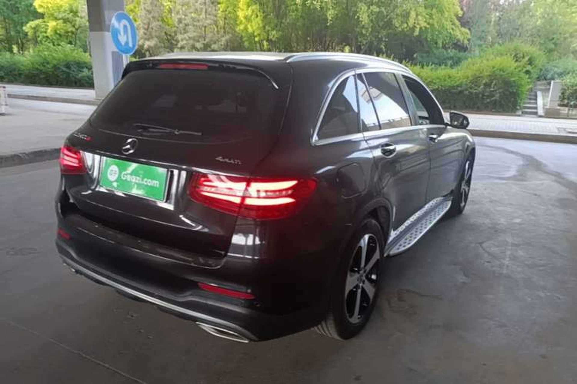 Used Mercedes-Benz GLC 2019 Facelift GLC 260 L 4MATIC Luxury Model Rear Right 45 Deg
