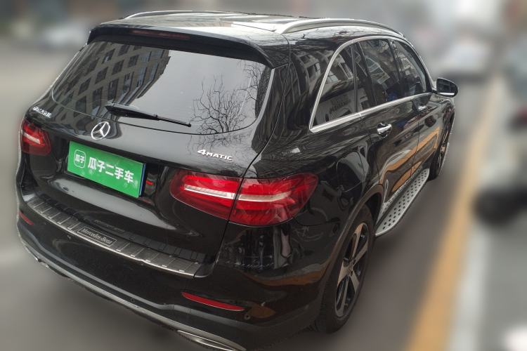 Used Mercedes-Benz GLC 2019 Facelift GLC 260 L 4MATIC Luxury Model Rear Right 45 Deg