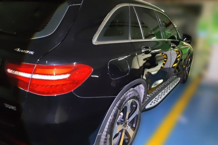 Used Mercedes-Benz GLC 2019 Facelift GLC 260 L 4MATIC Luxury Model Rear Right 45 Deg