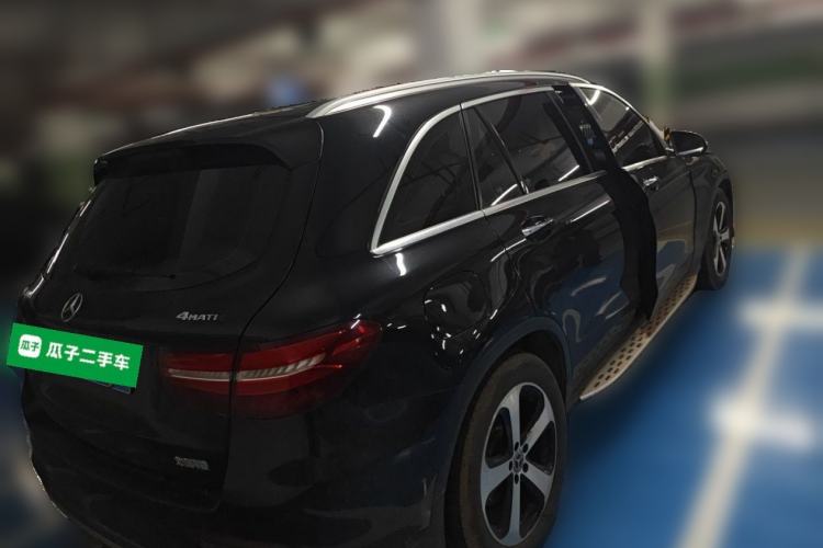 Used Mercedes-Benz GLC 2019 Facelift GLC 260 L 4MATIC Luxury Model Rear Right 45 Deg