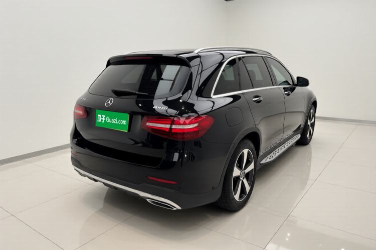 Used Mercedes-Benz GLC 2019 Facelift GLC 260 L 4MATIC Luxury Model Rear Right 45 Deg