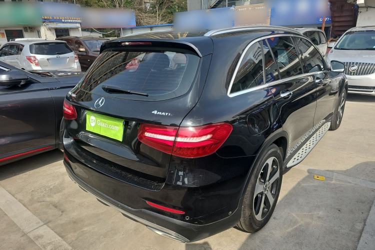 Used Mercedes-Benz GLC 2019 Facelift GLC 260 L 4MATIC Luxury Model Rear Right 45 Deg