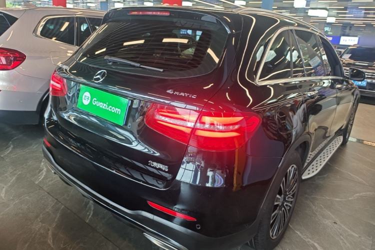 Used Mercedes-Benz GLC 2019 GLC 260 L 4MATIC Dynamic Model Rear Right 45 Deg