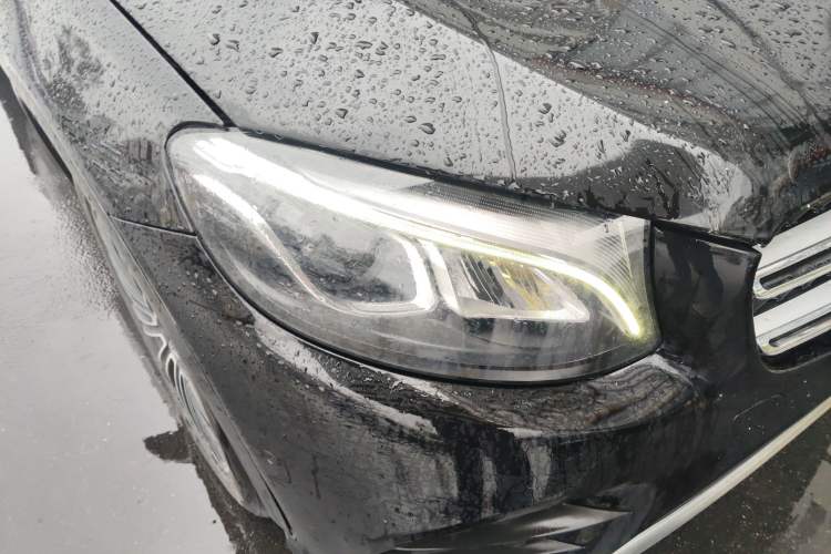 Used Mercedes-Benz GLC 2019 GLC 260 L 4MATIC Dynamic Model Right Front Headlight