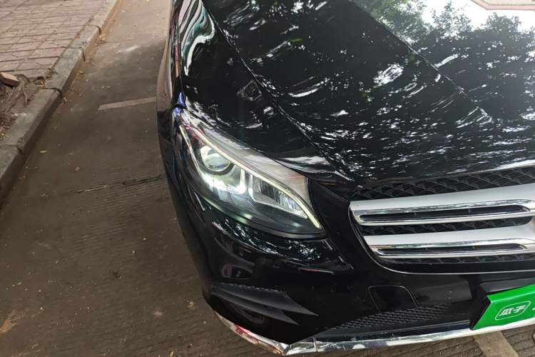Used Mercedes-Benz GLC 2019 GLC 260 L 4MATIC Dynamic Model Right Front Headlight