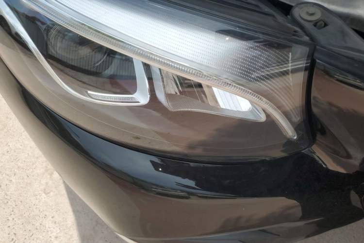 Used Mercedes-Benz GLC 2019 GLC 260 L 4MATIC Luxury Model Right Front Headlight
