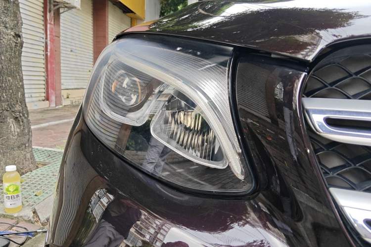 Used Mercedes-Benz GLC 2019 Facelift GLC 260 L 4MATIC Luxury Model Right Front Headlight