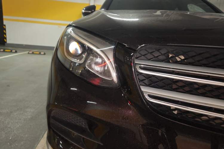 Used Mercedes-Benz GLC 2019 GLC 260 L 4MATIC Luxury Model Right Front Headlight