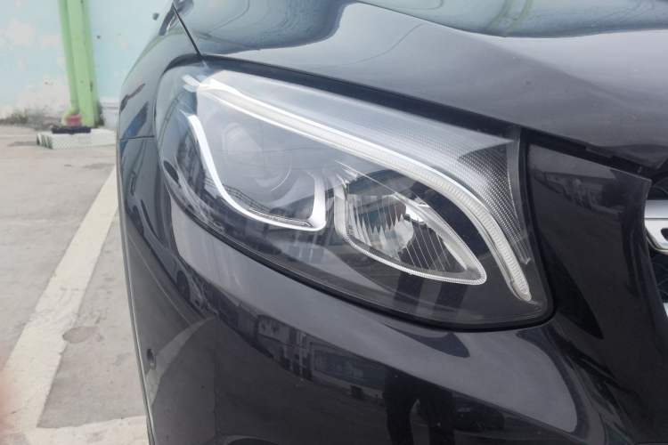 Used Mercedes-Benz GLC 2019 GLC 200 L 4MATIC Right Front Headlight