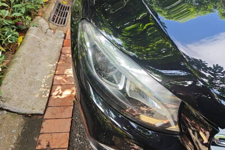 Used Mercedes-Benz GLC 2019 GLC 260 L 4MATIC Dynamic Model Right Front Headlight