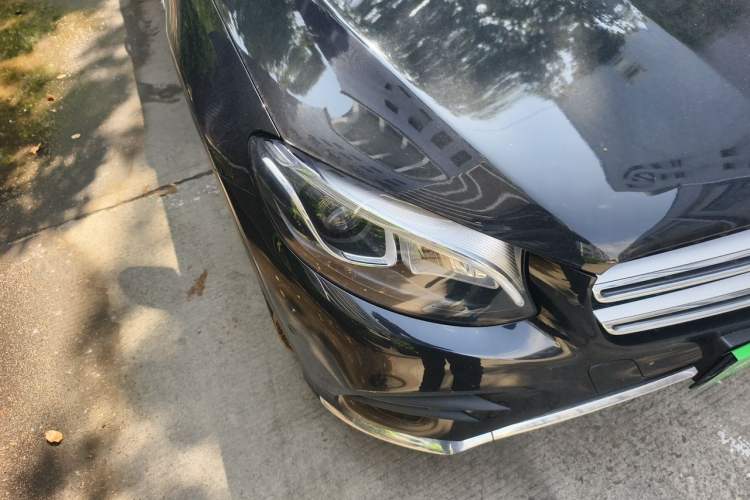 Used Mercedes-Benz GLC 2019 GLC 260 4MATIC Luxury Model Right Front Headlight