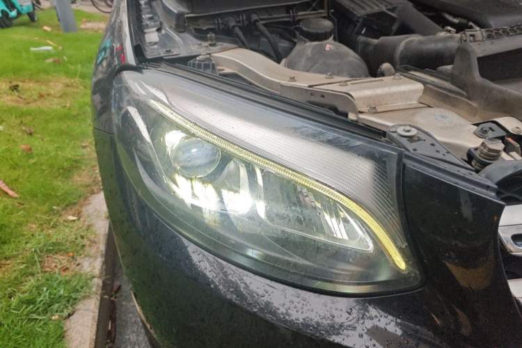 Used Mercedes-Benz GLC 2019 GLC 200 L 4MATIC Right Front Headlight